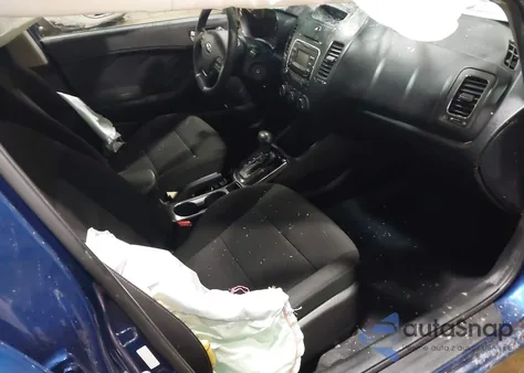 2018 Kia Forte Lx z USA, uszkodzony, nr VIN 3KPFK4A74JE258375